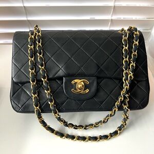 AUTHENTIC CHANEL Matelasse 25 DoubleFlap  Shoulder Bag Black Lambskin Leather😍❤️